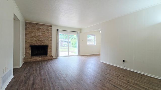 738 Kingswood Avenue, Richardson, TX 75080