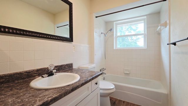738 Kingswood Avenue, Richardson, TX 75080