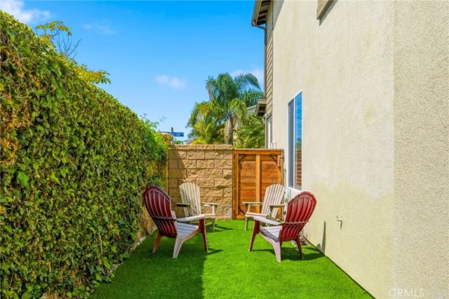 16872 Clovergreen Lane, Huntington Beach, CA 92649