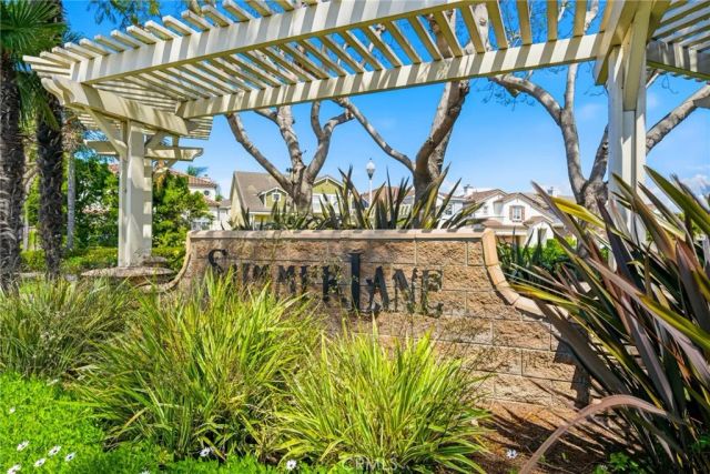 16872 Clovergreen Lane, Huntington Beach, CA 92649