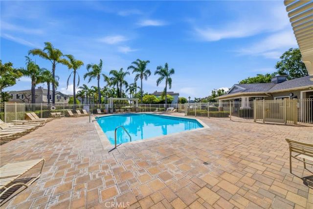 16872 Clovergreen Lane, Huntington Beach, CA 92649
