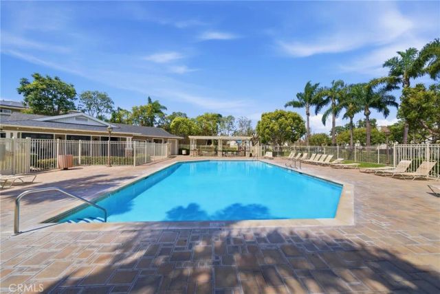 16872 Clovergreen Lane, Huntington Beach, CA 92649