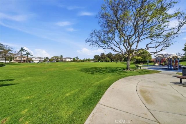 16872 Clovergreen Lane, Huntington Beach, CA 92649