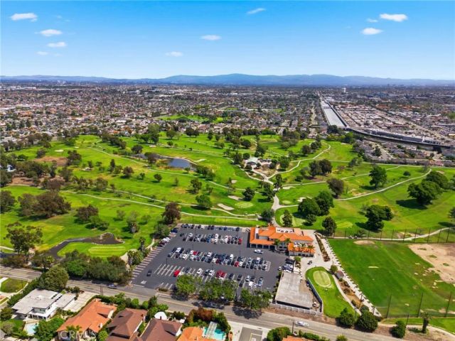 16872 Clovergreen Lane, Huntington Beach, CA 92649