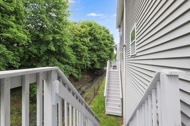 62 Chestnut St Extension 10, Danbury, CT 06810