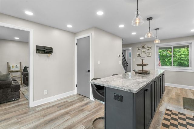438 Valleyview Dr, O'hara, PA 15215