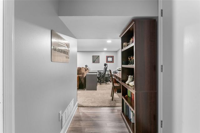 438 Valleyview Dr, O'hara, PA 15215
