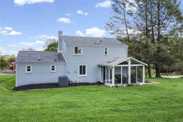 438 Valleyview Dr, O'hara, PA 15215