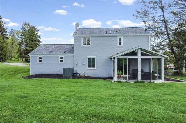 438 Valleyview Dr, O'hara, PA 15215