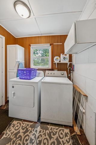 98 Potter Street, Delaware, OH 43015