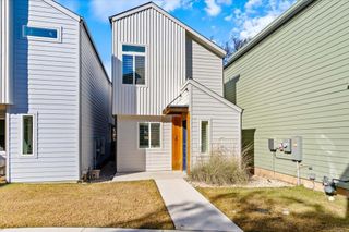 814 N Bluff DR 76, Austin, TX 78745