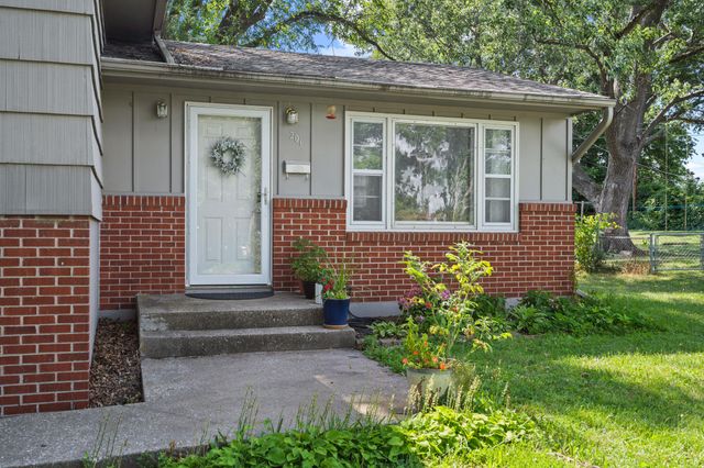 201 PARKVIEW DR, Columbia, MO 65201