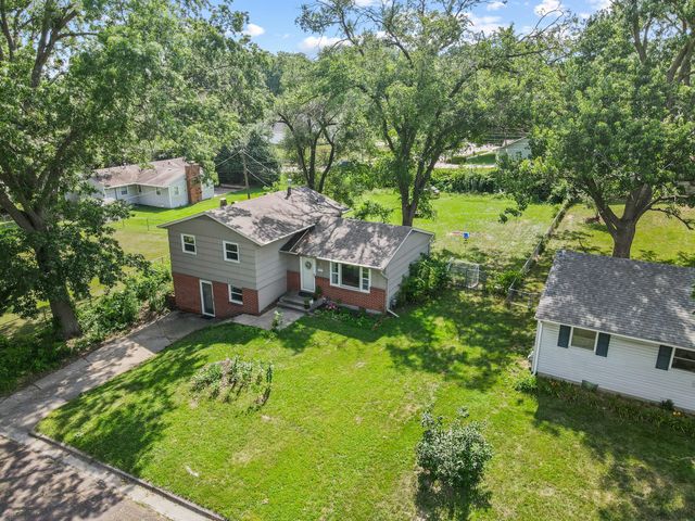 201 PARKVIEW DR, Columbia, MO 65201
