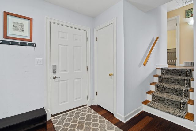 201 PARKVIEW DR, Columbia, MO 65201