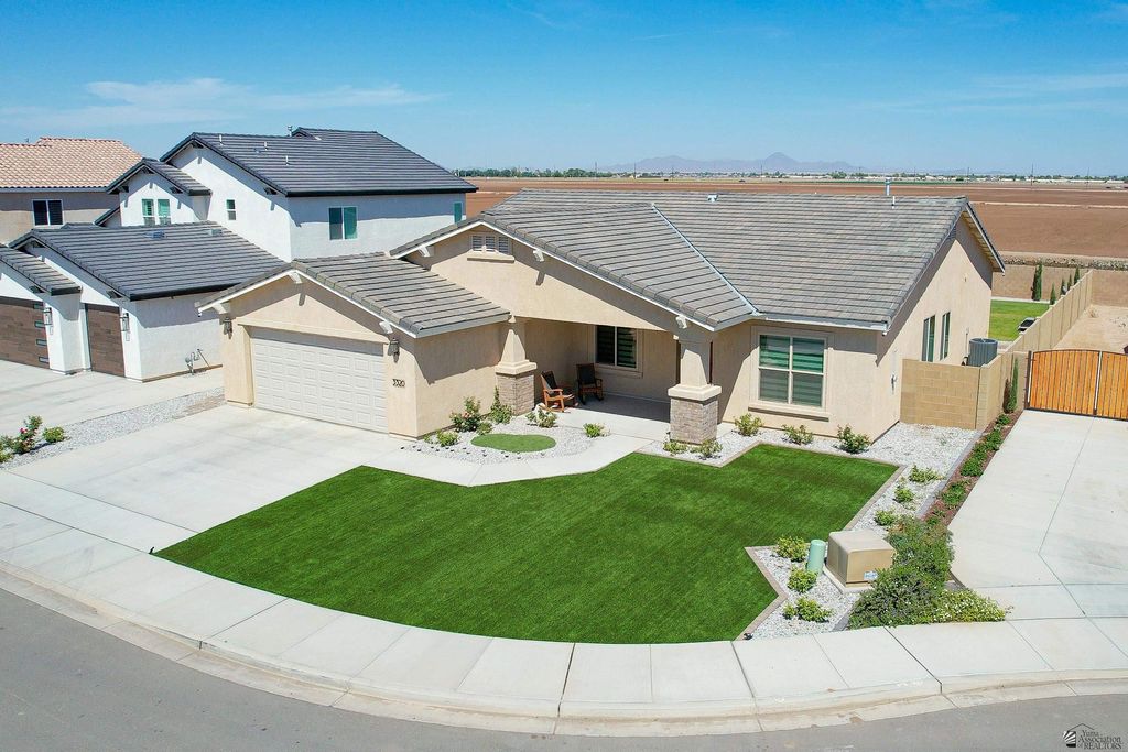 3320 W 36 St, Yuma, AZ 85365