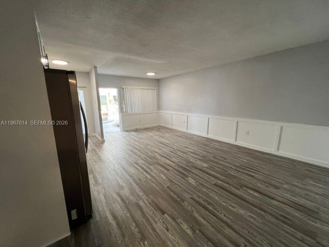 2430 NE 135th Street 105, North Miami, FL 33181