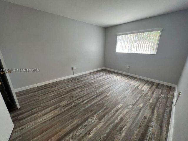 2430 NE 135th Street 105, North Miami, FL 33181