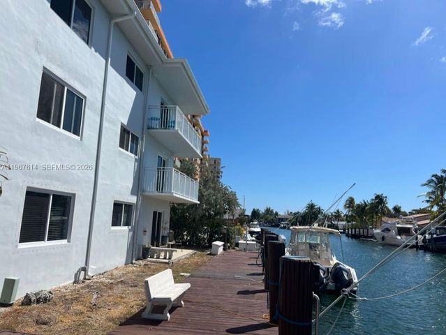 2430 NE 135th Street 105, North Miami, FL 33181