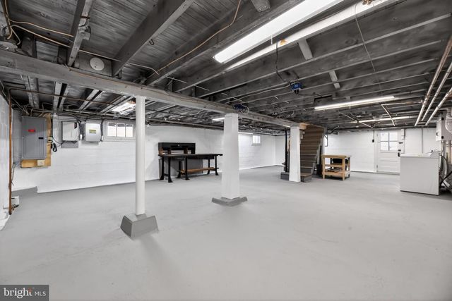 311 W GRADWELL AVE, Maple Shade, NJ 08052