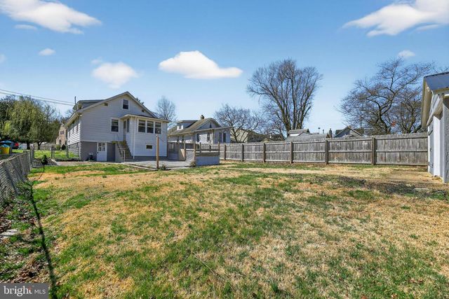 311 W GRADWELL AVE, Maple Shade, NJ 08052