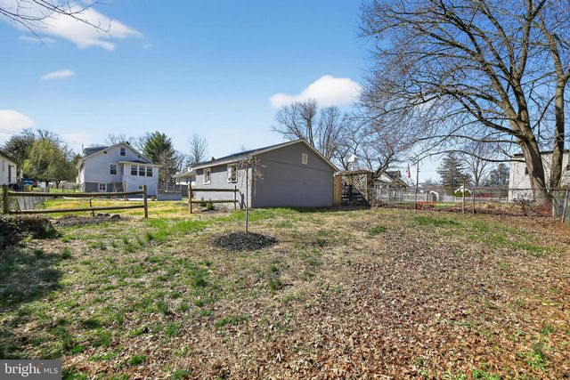 311 W GRADWELL AVE, Maple Shade, NJ 08052