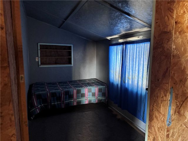 21188 S Cheyenne Road, Yucca, AZ 86438