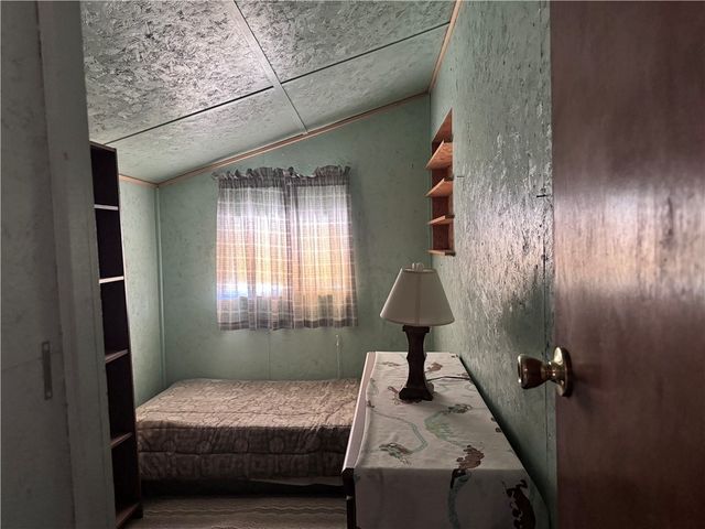 21188 S Cheyenne Road, Yucca, AZ 86438