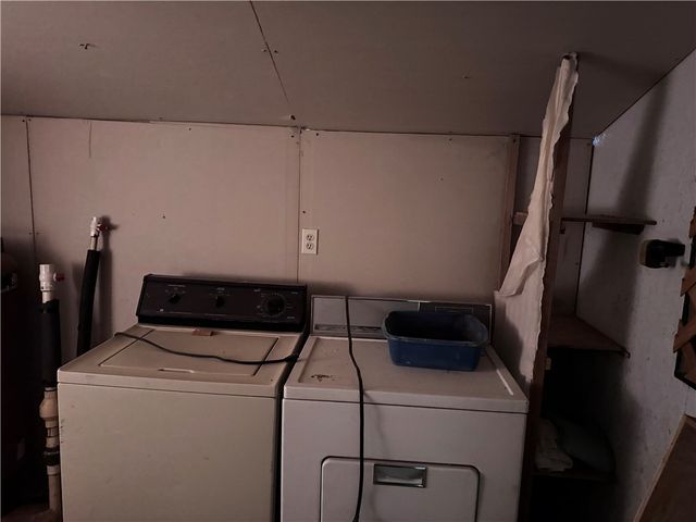 21188 S Cheyenne Road, Yucca, AZ 86438