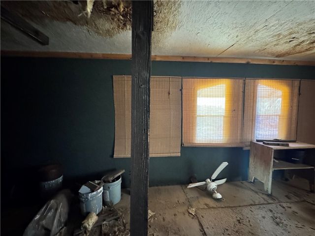 21188 S Cheyenne Road, Yucca, AZ 86438