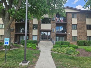 14033 S Laramie Avenue 408, Crestwood, IL 60418