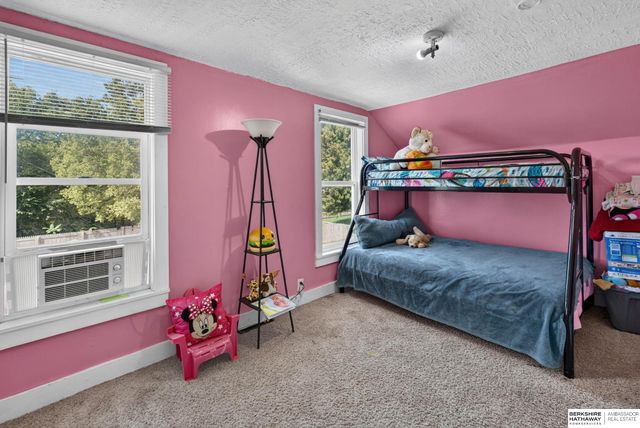 2514 N 18th Street, Omaha, NE 68110
