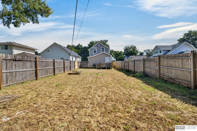 2514 N 18th Street, Omaha, NE 68110