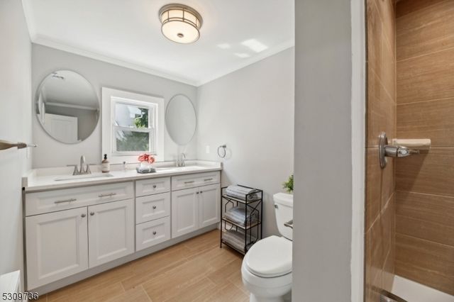 38 Stephen St, Montclair Twp., NJ 07042