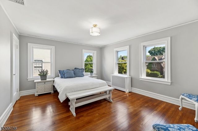 38 Stephen St, Montclair Twp., NJ 07042