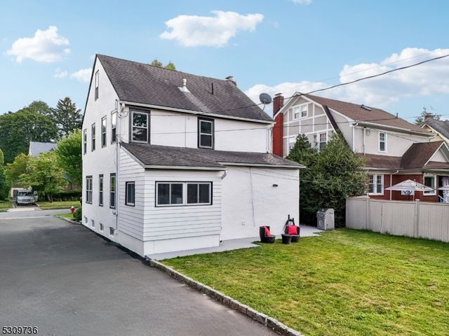 38 Stephen St, Montclair Twp., NJ 07042