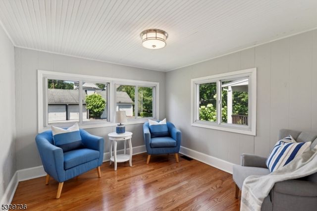 38 Stephen St, Montclair Twp., NJ 07042