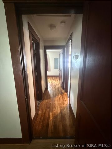 716 Lincoln Street, New Albany, IN 47150
