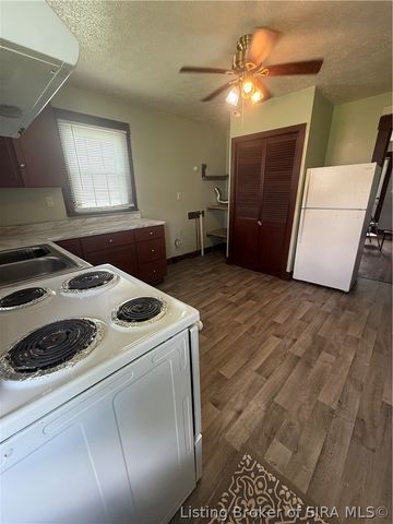 716 Lincoln Street, New Albany, IN 47150