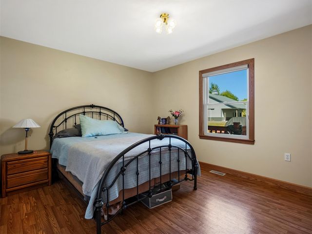 16850 Roe Road, Chelsea, MI 48118