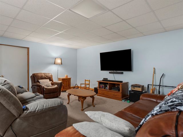 16850 Roe Road, Chelsea, MI 48118