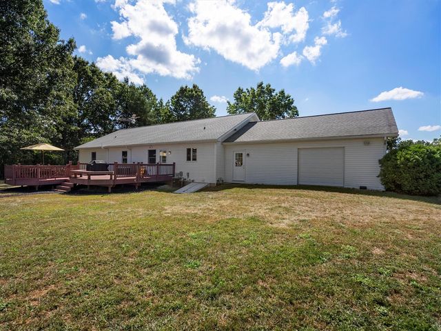 16850 Roe Road, Chelsea, MI 48118