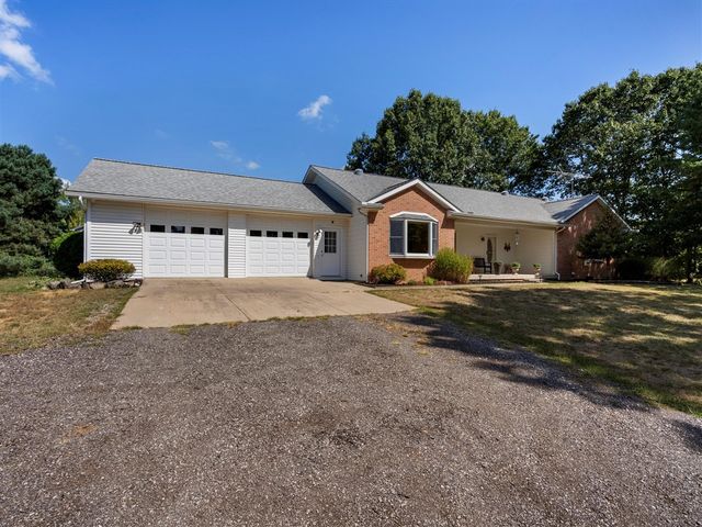 16850 Roe Road, Chelsea, MI 48118