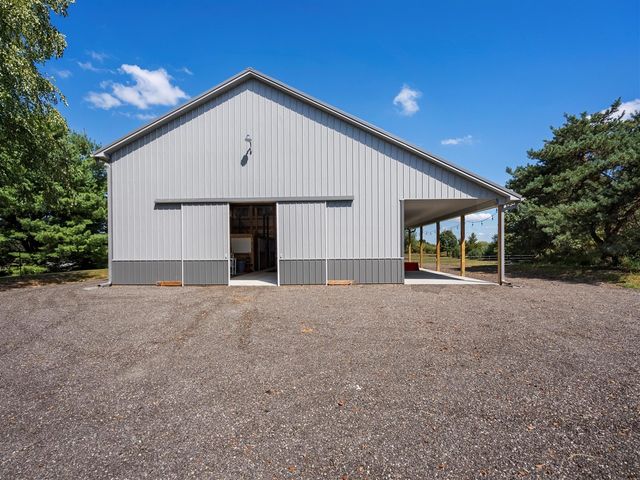 16850 Roe Road, Chelsea, MI 48118