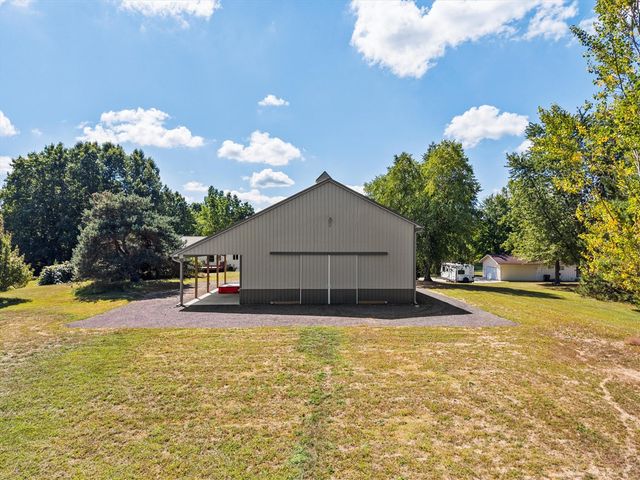 16850 Roe Road, Chelsea, MI 48118