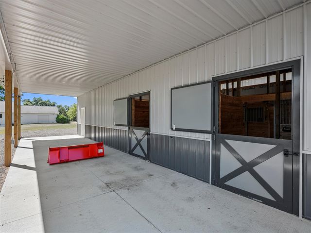 16850 Roe Road, Chelsea, MI 48118