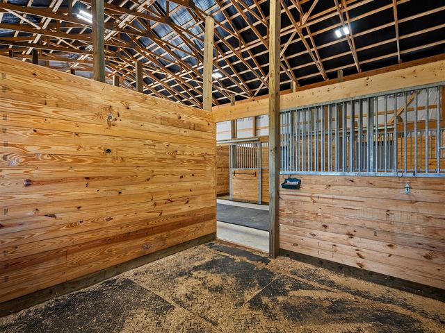 16850 Roe Road, Chelsea, MI 48118