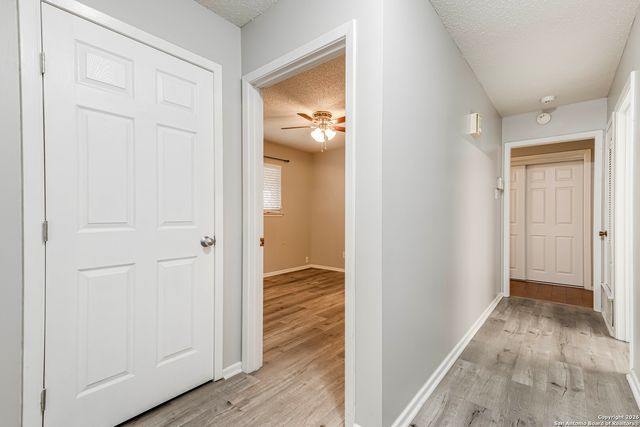 3743 Newrock, San Antonio, TX 78230