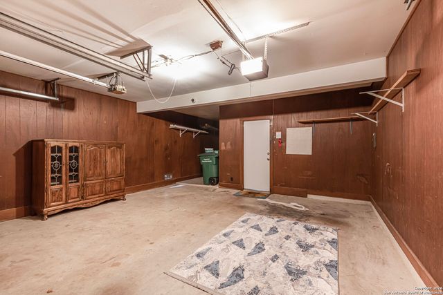 3743 Newrock, San Antonio, TX 78230