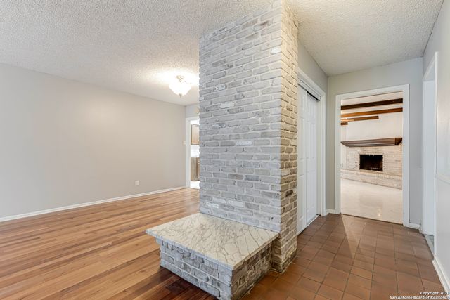 3743 Newrock, San Antonio, TX 78230