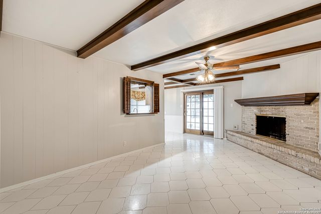 3743 Newrock, San Antonio, TX 78230